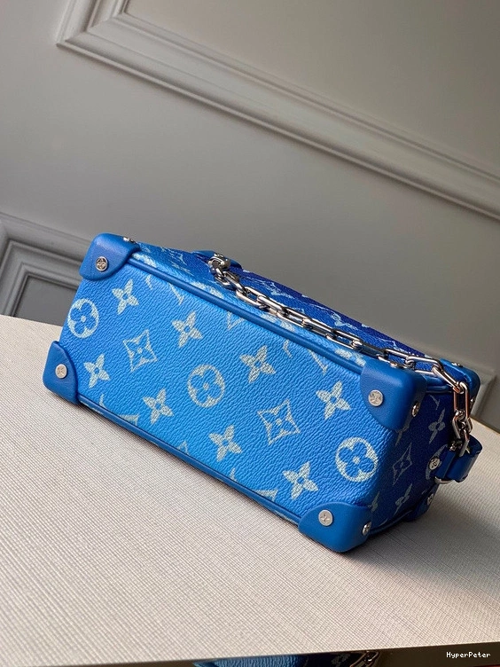 VUITTON LOUIS SOFT TRUNK 0819